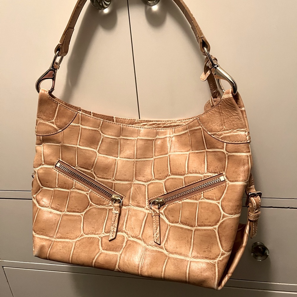 Dooney and Bourke Croco Embossed Leather Handbag GUC